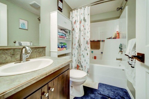 1414 84 Th Street, Coleman, AB - Indoor Photo Showing Bathroom
