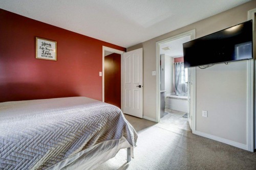 1414 84 Th Street, Coleman, AB - Indoor Photo Showing Bedroom