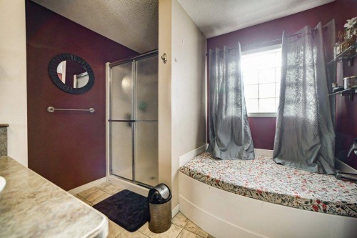 1414 84 Th Street, Coleman, AB - Indoor Photo Showing Bathroom