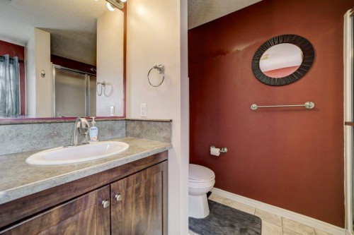 1414 84 Th Street, Coleman, AB - Indoor Photo Showing Bathroom