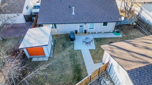 14 Mountview Place, Granum, AB - Outdoor