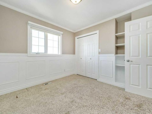 24 Fairmont Point South, Lethbridge, AB - Indoor Photo Showing Other Room