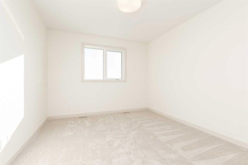 566 Malahat Green West, Lethbridge, AB - Indoor Photo Showing Other Room