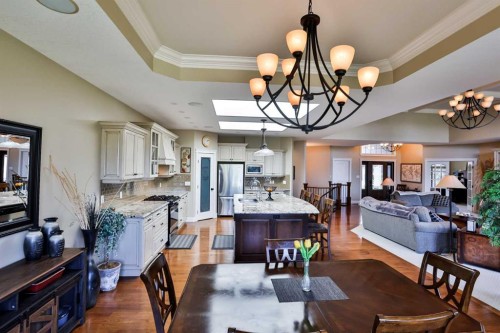 406 Stonecrest Terrace West, Lethbridge, AB - Indoor Photo Showing Dining Room