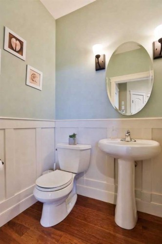 406 Stonecrest Terrace West, Lethbridge, AB - Indoor Photo Showing Bathroom