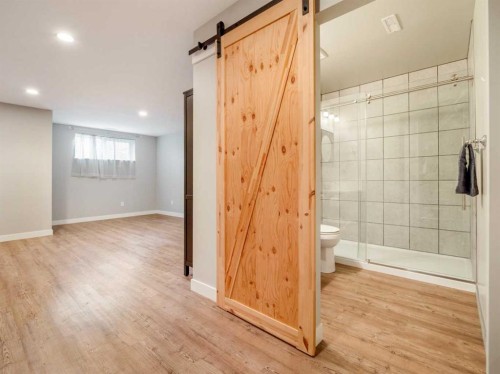 166 Crocus Terrace West, Lethbridge, AB - Indoor