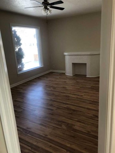 1820 5 Avenue North, Lethbridge, AB - Indoor Photo Showing Other Room
