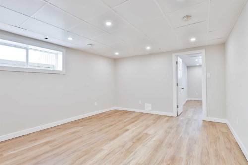 19 Heritage Lane West, Lethbridge, AB - Indoor Photo Showing Other Room