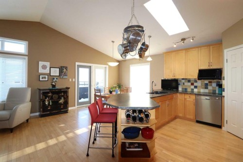 50 Riverbrook Close West, Lethbridge, AB - Indoor