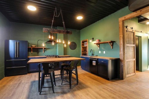 111 4 Avenue, Warner, AB 