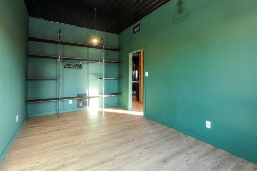 111 4 Avenue, Warner, AB 