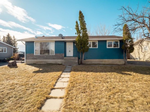 450 4 Avenue EAST Cardston, AB T0K 0K0