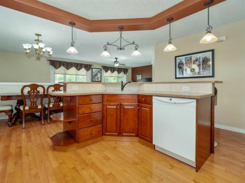 2006 7 Avenue South, Lethbridge, AB 