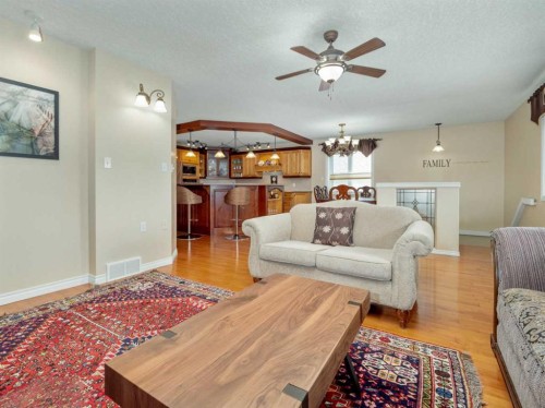 2006 7 Avenue South, Lethbridge, AB 