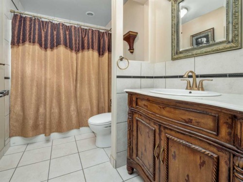 2006 7 Avenue South, Lethbridge, AB 