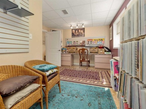 2006 7 Avenue South, Lethbridge, AB 