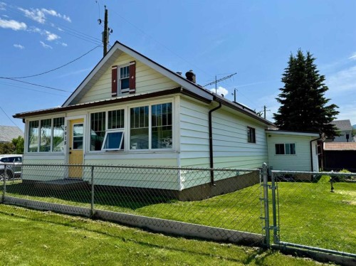 7918 23 Avenue, Coleman, AB - Outdoor