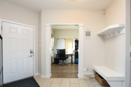 711 Moonlight Crescent West, Lethbridge, AB - Indoor Photo Showing Other Room