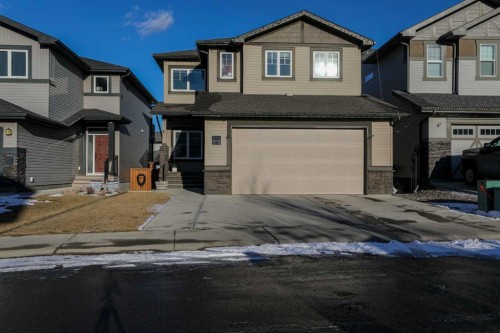 711 Moonlight Crescent West, Lethbridge, AB - Outdoor With Facade