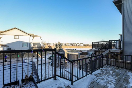 711 Moonlight Crescent West, Lethbridge, AB - Outdoor With Exterior