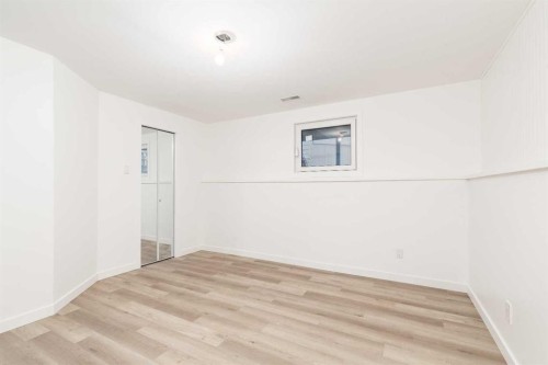 2302 16 Street North, Lethbridge, AB - Indoor Photo Showing Other Room