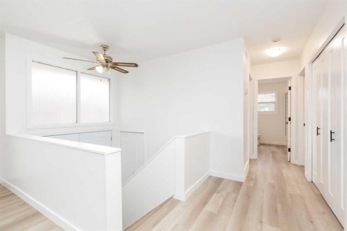 2302 16 Street North, Lethbridge, AB - Indoor Photo Showing Other Room