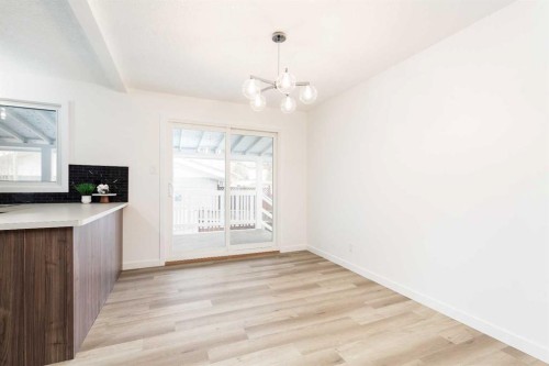 2302 16 Street North, Lethbridge, AB - Indoor Photo Showing Other Room