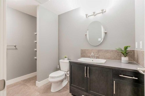 139 Firelight Way West, Lethbridge, AB - Indoor Photo Showing Bathroom