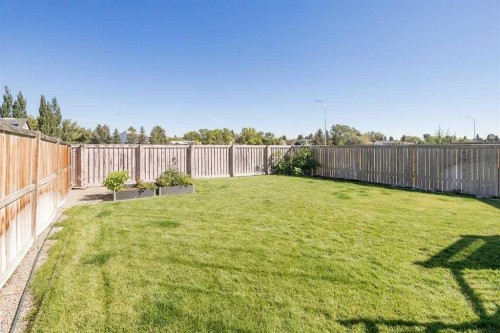 139 Firelight Way West, Lethbridge, AB - Outdoor