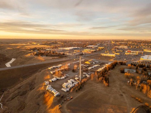 4015 Mayor Magrath Drive South, Lethbridge, AB 