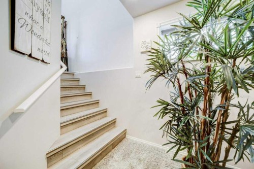 248 Sunridge Road West, Lethbridge, AB - Indoor Photo Showing Other Room