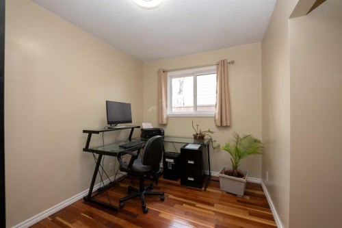 139 Laval Boulevard West, Lethbridge, AB - Indoor Photo Showing Office