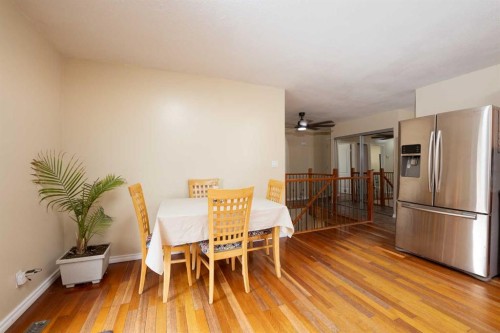 139 Laval Boulevard West, Lethbridge, AB - Indoor Photo Showing Dining Room
