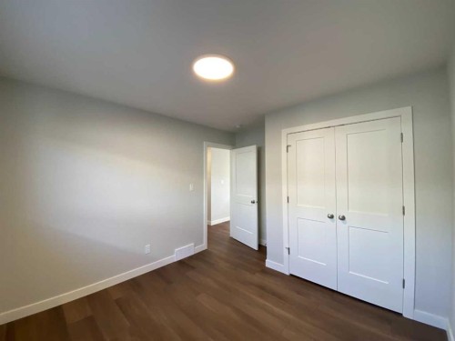 4209 57 Street, Taber, AB - Indoor Photo Showing Other Room