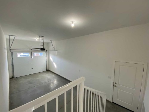 4209 57 Street, Taber, AB - Indoor Photo Showing Garage