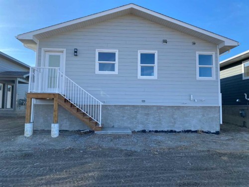 4209 57 Street, Taber, AB - Outdoor