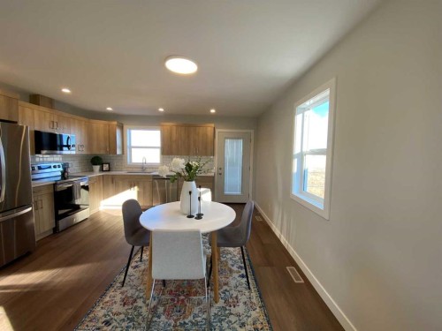 4209 57 Street, Taber, AB - Indoor