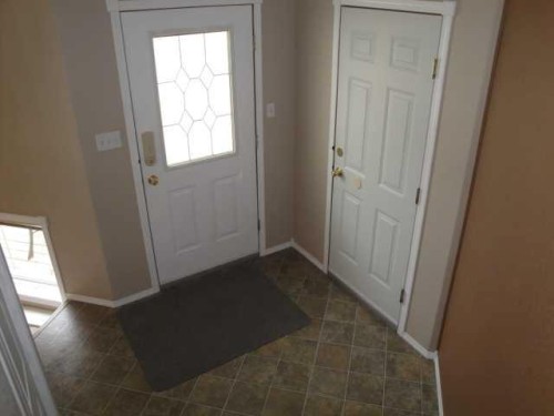 51 Kodiak Boulevard North, Lethbridge, AB - Indoor Photo Showing Other Room