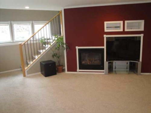 51 Kodiak Boulevard North, Lethbridge, AB - Indoor With Fireplace