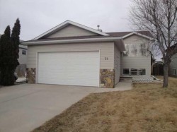 51 Kodiak Boulevard NORTH Lethbridge, AB T1H 6T1