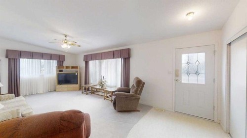 420N 200W, Raymond, AB - Indoor