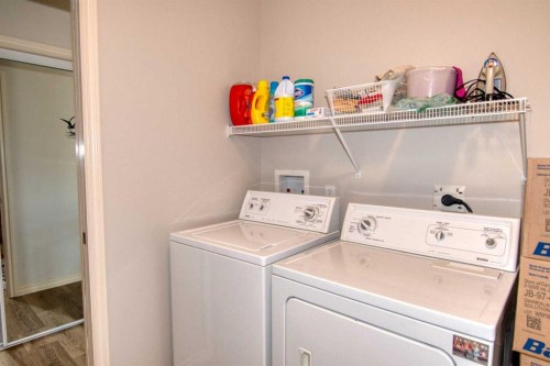 325 Canyon Boulevard West, Lethbridge, AB - Indoor Photo Showing Laundry Room