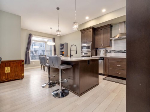 327 Mildred Dobbs Boulevard North, Lethbridge, AB - Indoor Photo Showing Kitchen With Upgraded Kitchen