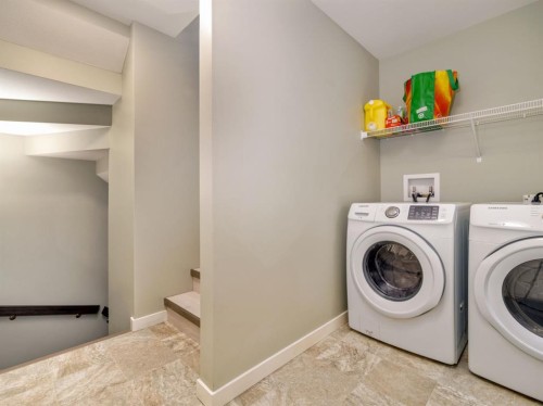 327 Mildred Dobbs Boulevard North, Lethbridge, AB - Indoor Photo Showing Laundry Room