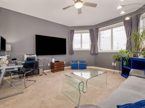 327 Mildred Dobbs Boulevard North, Lethbridge, AB - Indoor