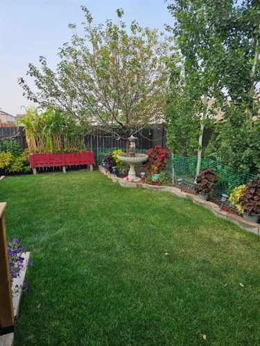 327 Mildred Dobbs Boulevard North, Lethbridge, AB - Outdoor