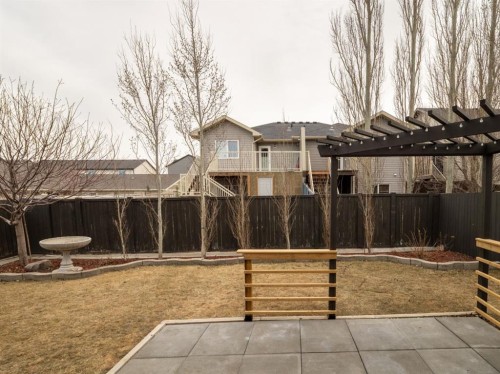 327 Mildred Dobbs Boulevard North, Lethbridge, AB - Outdoor