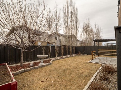 327 Mildred Dobbs Boulevard North, Lethbridge, AB - Outdoor
