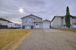 109 3 Avenue EAST Barnwell, AB T0K 0B0