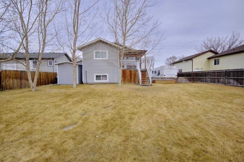 109 3 Avenue East, Barnwell, AB - Outdoor